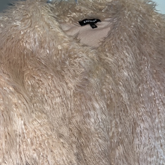 Pink faux fur jacket - Picture 6 of 6